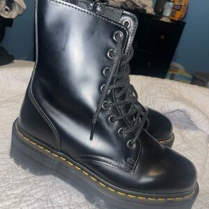 Dr. Martins Jadon Boots